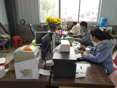 通城關刀 扶貧微工廠，互聯網銷售釋放致富巨能量